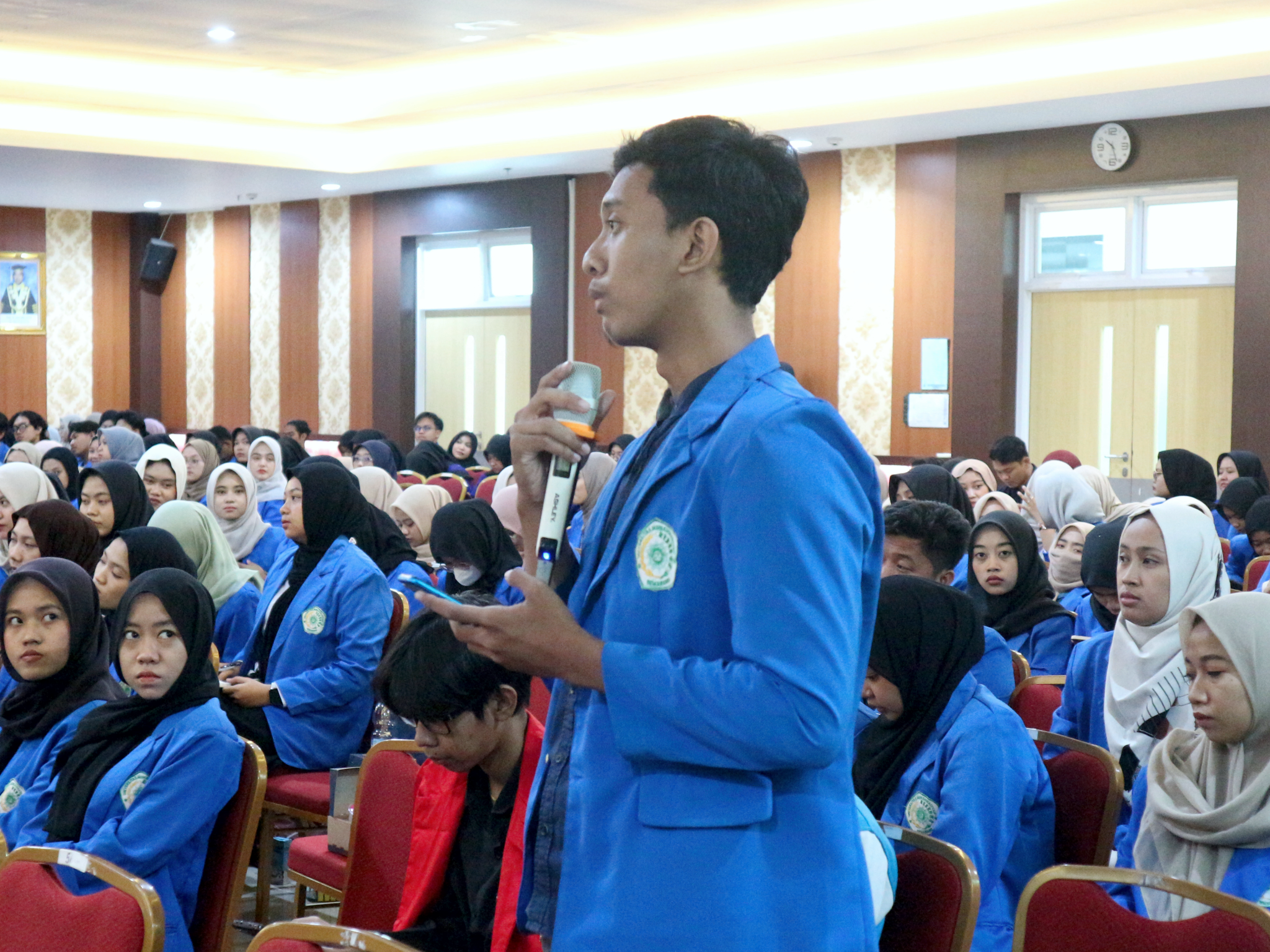 penyanya kuliah tamu 2