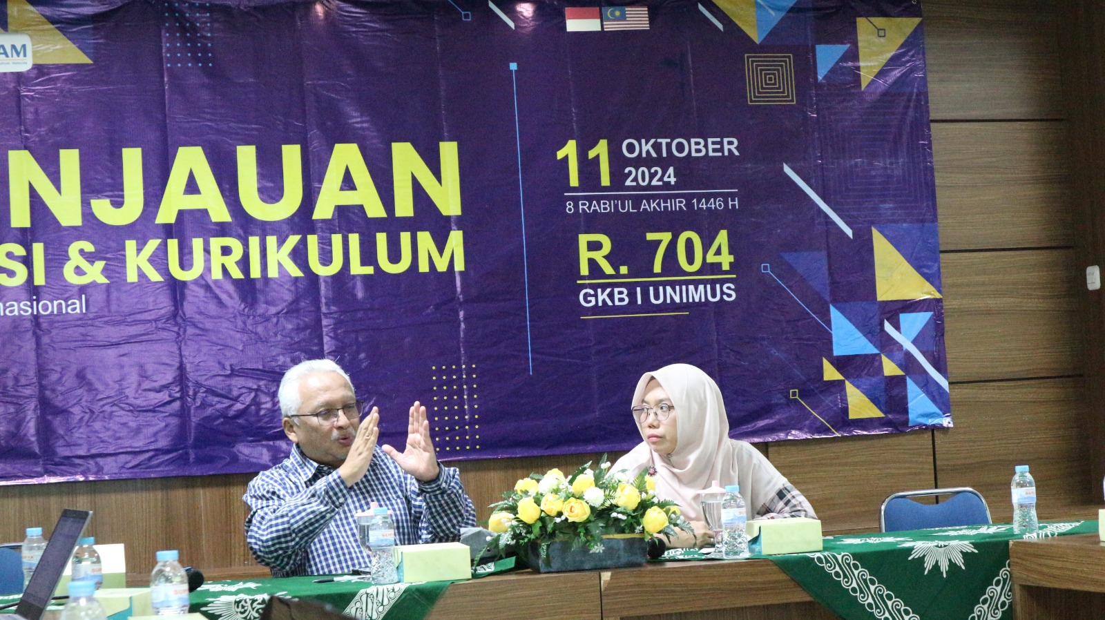 Prof. Dr. Rushami Zien Yusoff dan Dr. Andwiani Sinarasri