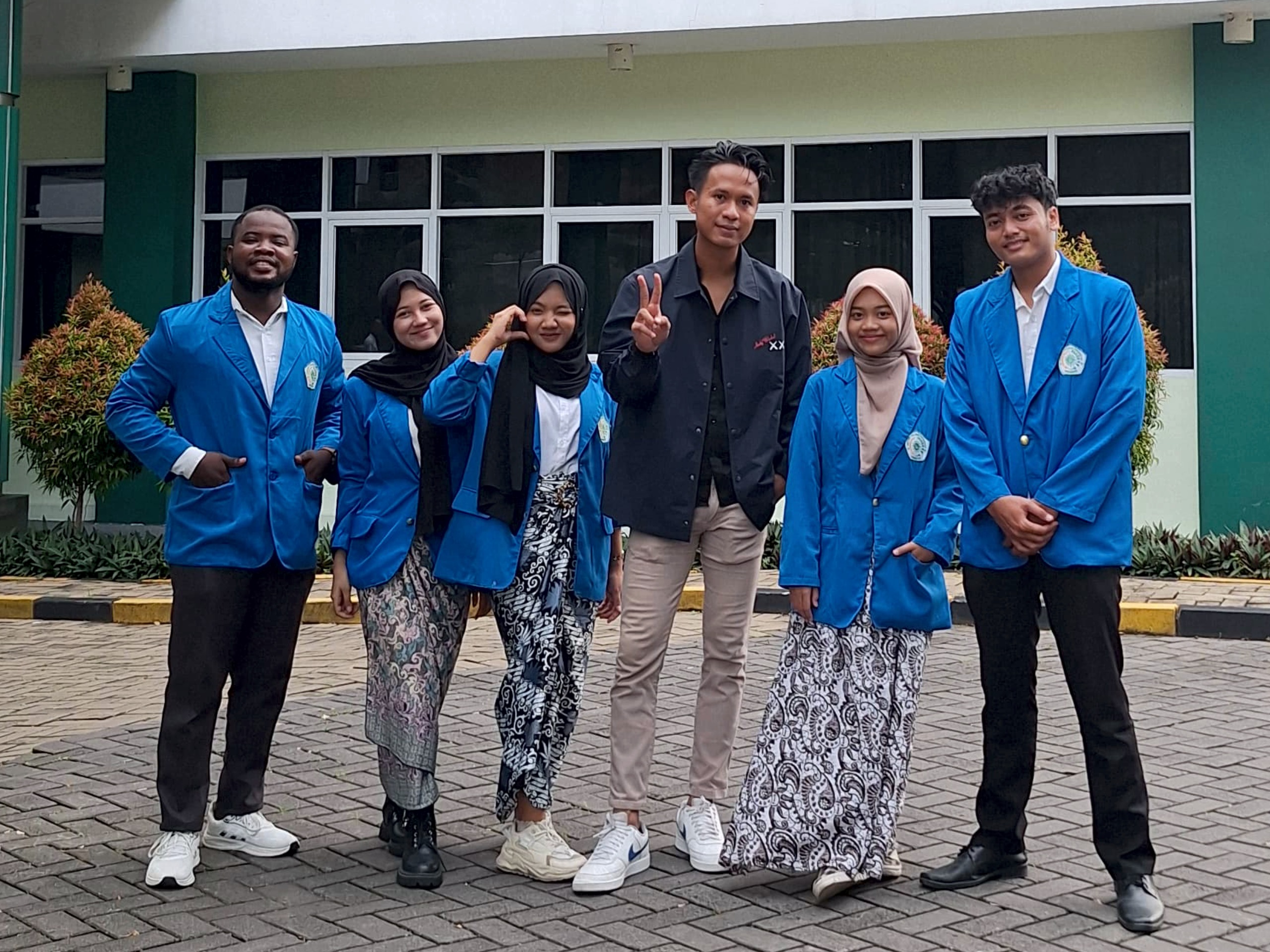 tim prodi manajemen unimus dalam letin 5-2